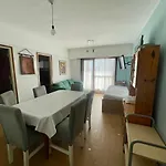 Apartment 3 Blocks From The Beach